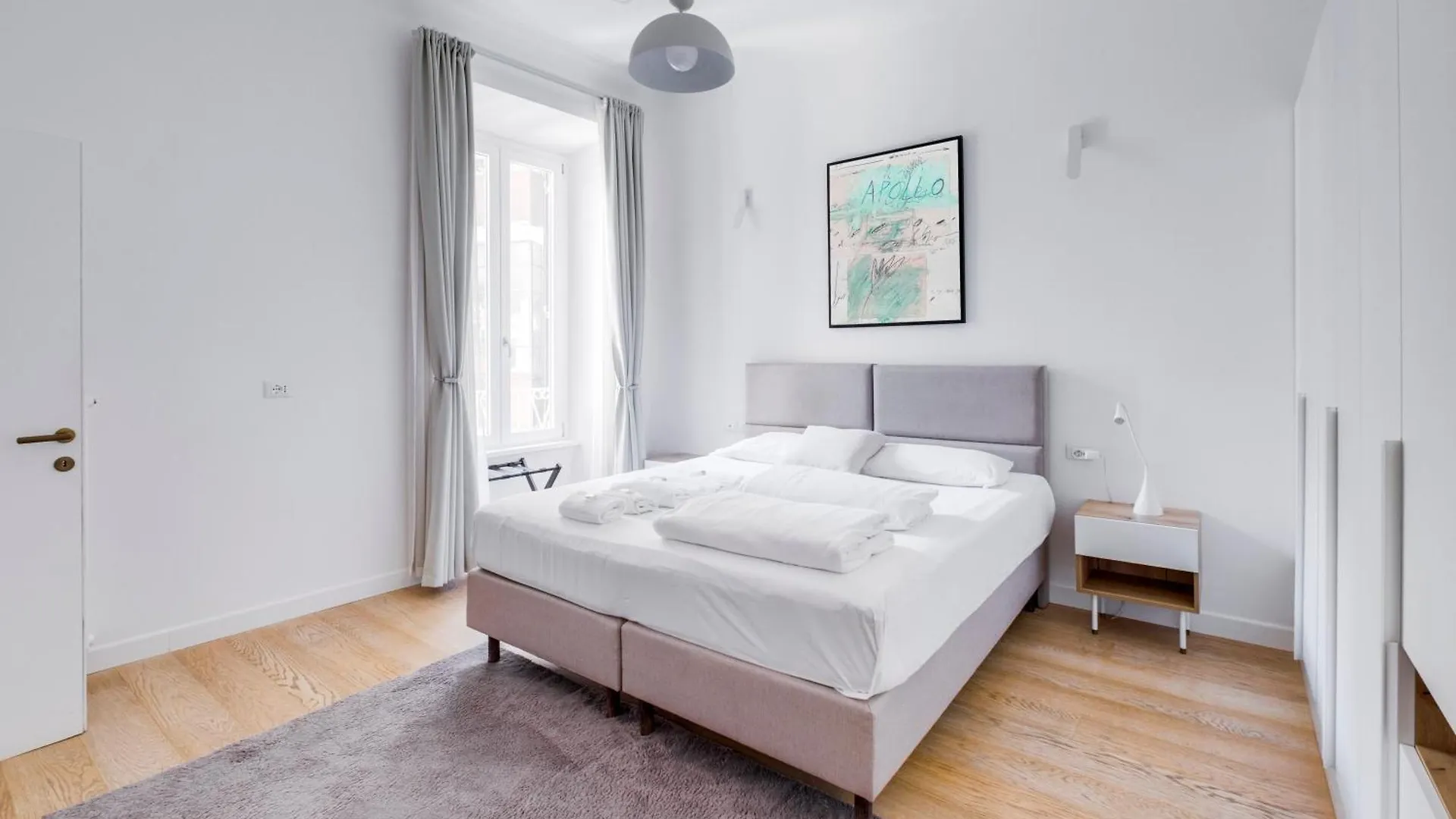 Charming Vatican Apartment With Balcony 6B Rome